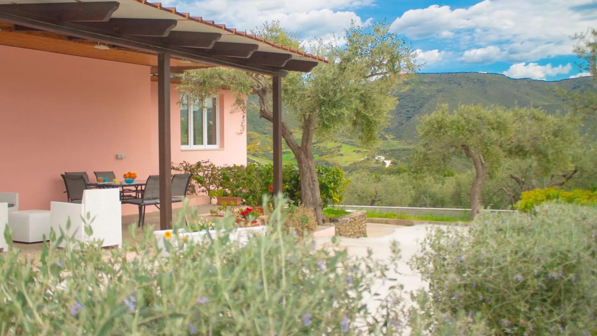 Villa Mimosa Ad Alghero A 2Km Dalla Spiaggia Per 6 Persone Italie